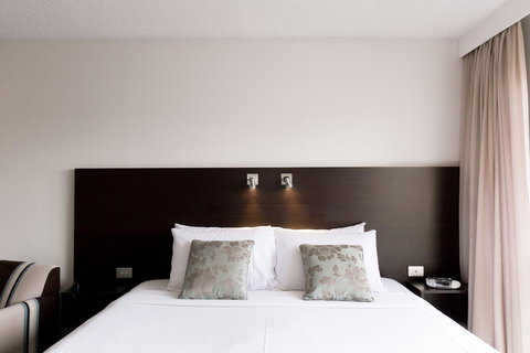 St Ives Apartments - Stayed 19