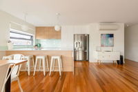 Book Bellerive Accommodation Vacations Stayed Stayed
