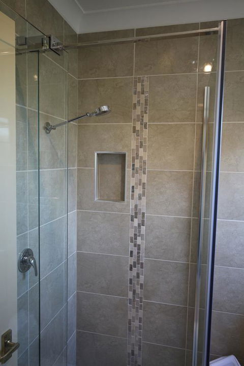 Swansea Cottages & Lodge Suites - Stayed 6