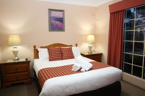 Swansea Cottages & Lodge Suites - Stayed 10