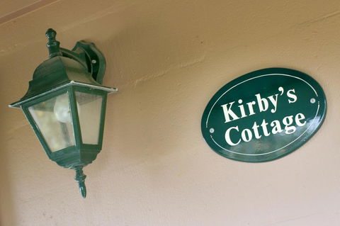 Swansea Cottages & Lodge Suites - Stayed 23