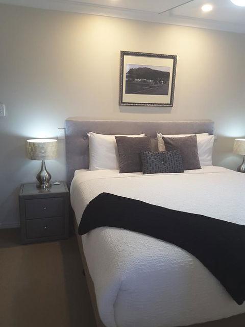 On The Terrace - Stayed 2