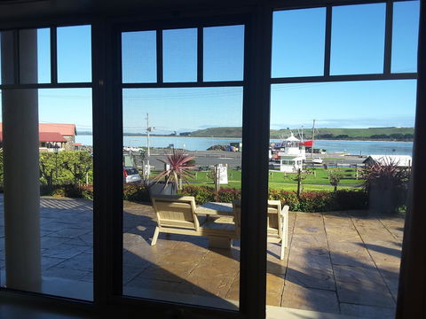 On The Terrace - Stayed 40