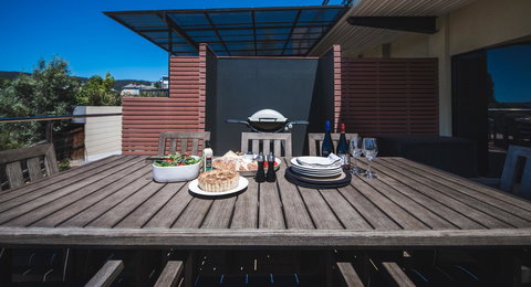 Russell House - Stayed 30