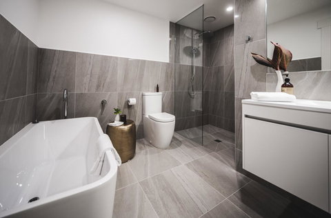 Russell House - Stayed 16