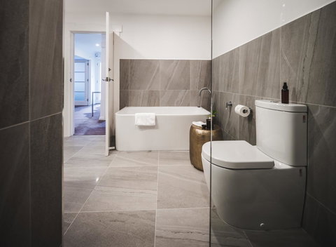 Russell House - Stayed 17