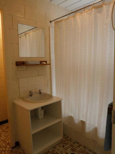 Aberdeen Court Apartments - Stayed 16