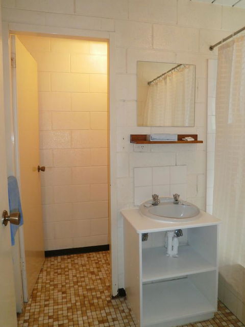 Aberdeen Court Apartments - Stayed 22