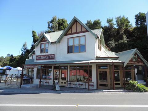Bushman's Cafe - Stayed 9