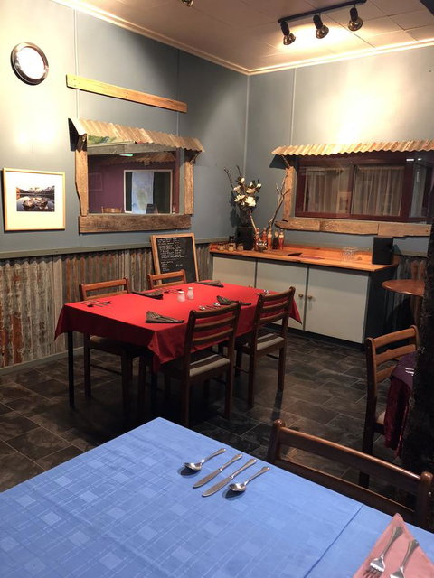 Mount Black Lodge - Stayed 2