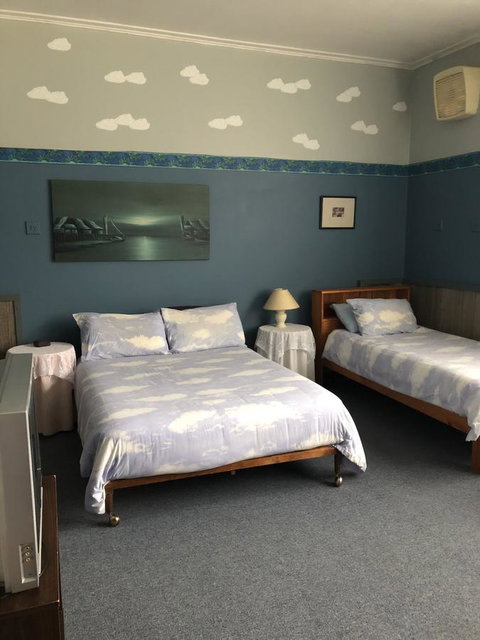 Mount Black Lodge - Stayed 8