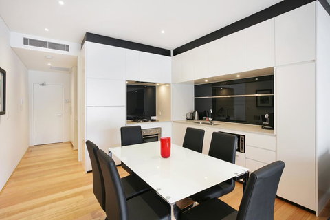 New York On Riley - Split-Level Executive 2BR Darlinghurst Apartment With A New York Feel - Stays Accommodation 2