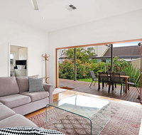 Newcastle Executive Homes - Cooks Hill Cottage - Stayed