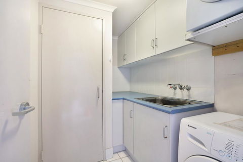 Newcastle Short Stay Apartments - Sandbar Newcastle Beach - Stayed 1