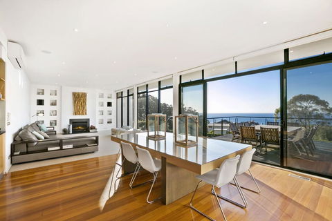 Newhaven Luxury Family Home With Bay Views, Large Pool, Jacuzzi, Tennis Court, Playground - Stays Accommodation 1