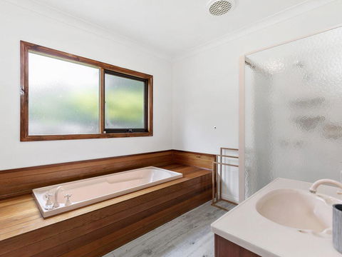 NICHE ON NOBLE - Ever Changing Vista - Stays Accommodation 1