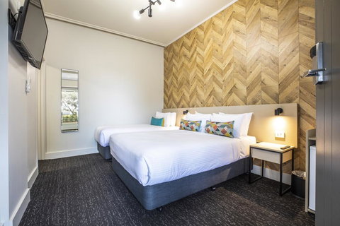 Nightcap At Sylvania Hotel - Stayed 1