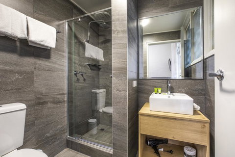 Nightcap At Sylvania Hotel - Stayed 2