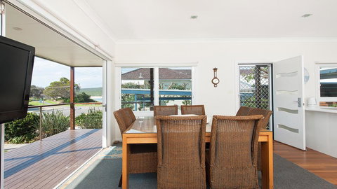 No. 1 Fingal Bay Beach House - The Little Abode - Stayed 1