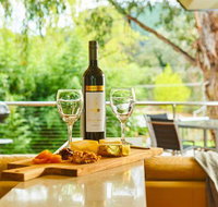 No.6 - Luxury Private Haven in the Heart of Bright