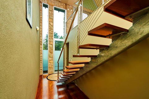 No.6 - Luxury Private Haven In The Heart Of Bright - Stayed 1