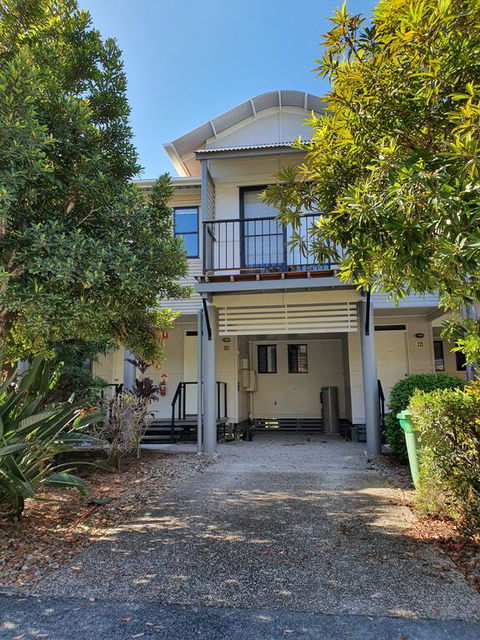 Noosa Lakes Apartments - Stays Accommodation 1