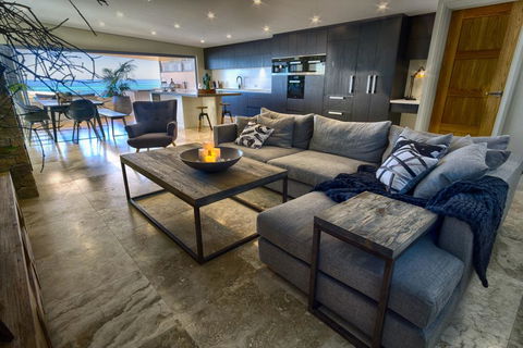 North Shore Holiday Home - Stayed 2