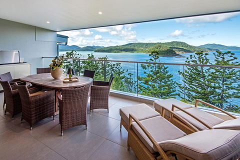 Northcape 1 Ocean Front 4 Bedroom 4 Bathroom Pool Golf Buggy 2 Kitchens, BBQs - Stayed 3