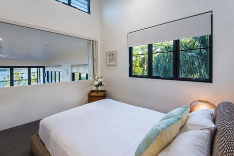 Northcape 1 Ocean Front 4 Bedroom 4 Bathroom Pool Golf Buggy 2 Kitchens, BBQs - Stayed 2