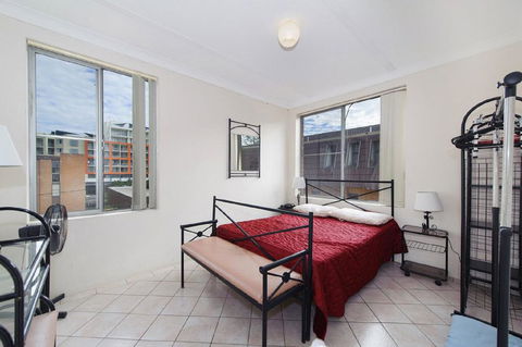 Ocean Court 7 13 Lord Street - Stays Accommodation 2