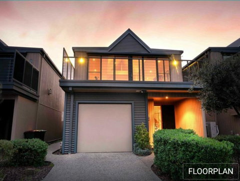 Ocean Grove House With Fantastic Ocean Views - Stayed 0