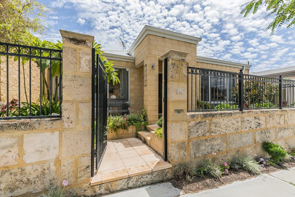 Clarkson WA Stayed