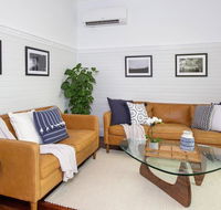 Ocean Mist Cottage - across from pet friendly beach - Stays Accommodation