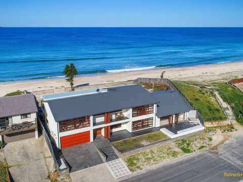 Ocean Oasis - 13 Curtis Parade - Stayed 1