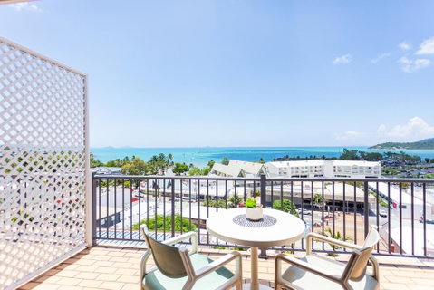 OCEAN VIEWS 10A - Stays Accommodation 0