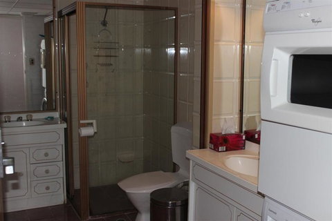 OCEANSIDE 21 - Stayed 1