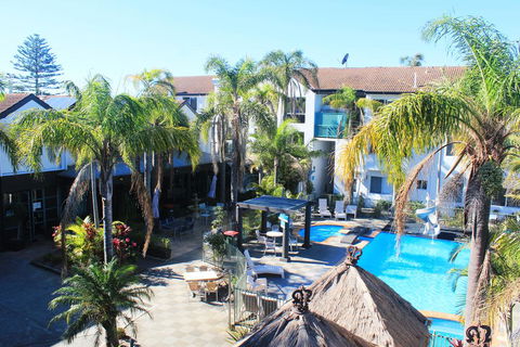 Oceanside Hawks Nest - Stays Accommodation 1