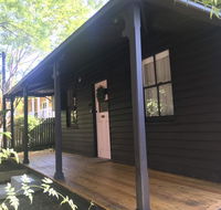 Old Railway Cottage - Stays Accommodation