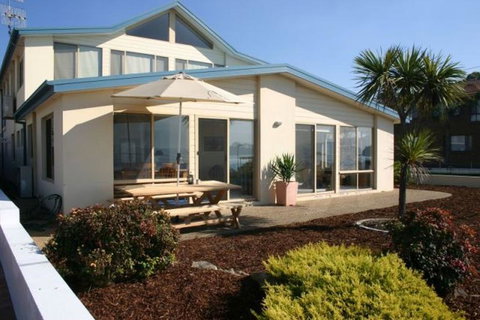 On Casey's - Stayed 1