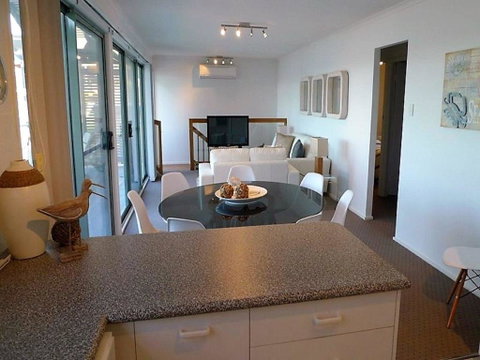 On The Beach @ Fingal Bay - Stayed 2