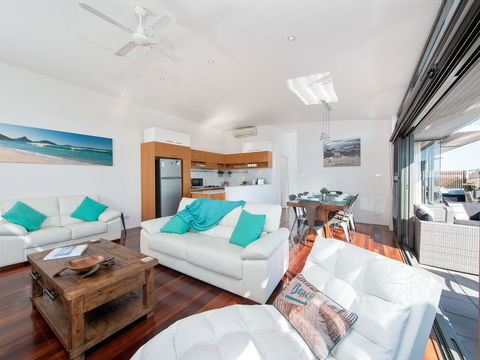 One Mile Cl, Townhouse 22, 26, The Deckhouse - Stayed 1
