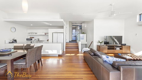 One Mile Ridge No.15 - Stayed 1