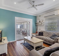 Oscars Pet Friendly Beach House 14 Tomaree Road - Stayed