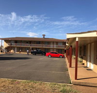 OVERLANDER MOTOR LODGE - Stayed