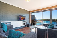 Pacific Pines Unit 5