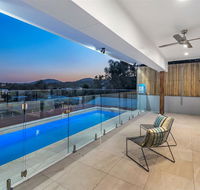 Panoramic Views Villa Birdwood Terrace 4 Bedroms - Toowong - Stays Accommodation