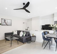 Park avenue hideaway for 4 Auchenflower Brisbane - Stays Accommodation