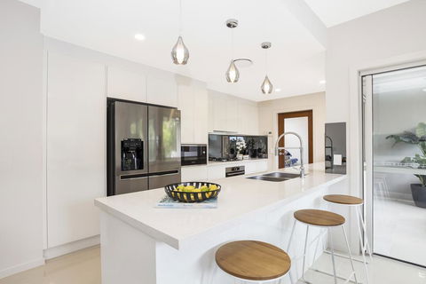 Park Avenue Luxe Townhouse Brand New Sleeps 9 - Stays Accommodation 2