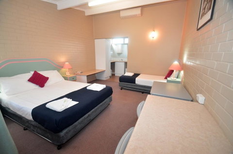 Parkview Motor Inn - Stayed 2