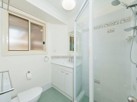 Pawprints, 123 Bagnalls Beach Road - Stays Accommodation 2